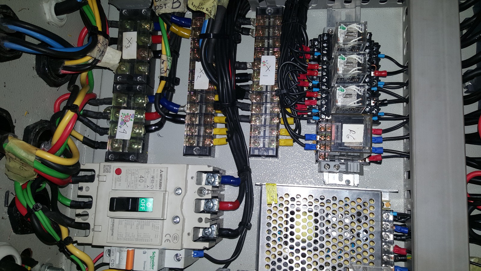 Integrasi Power Supply dan Relay Control