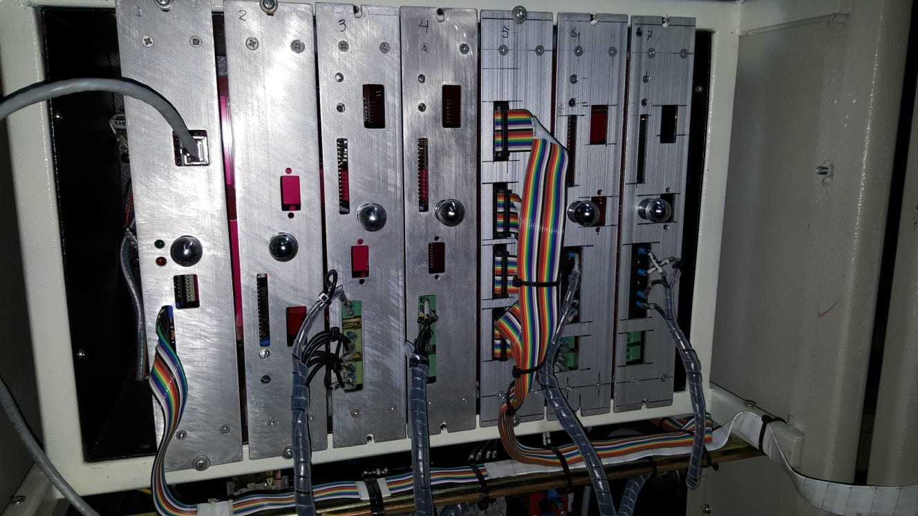 Pemasangan Modul pada Rail Panel